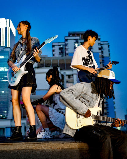 Enya Inspire 39" Smart E-Gitarre Carbon, 15W Lautsprecher, 20 Sounds, inkl. Tasche & Zubehör